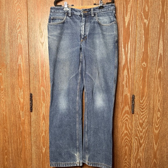 Duluth Trading Co Other - Duluth Trading Co Mens Jeans 33x34 Relaxed Fit Blue Denim Straight Leg Fade Knee